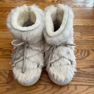Inuikii Toskana Fur Shearling Boots Sz 39